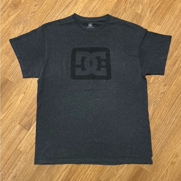 DC Shoes T-Shirt - Picture 1 of 4